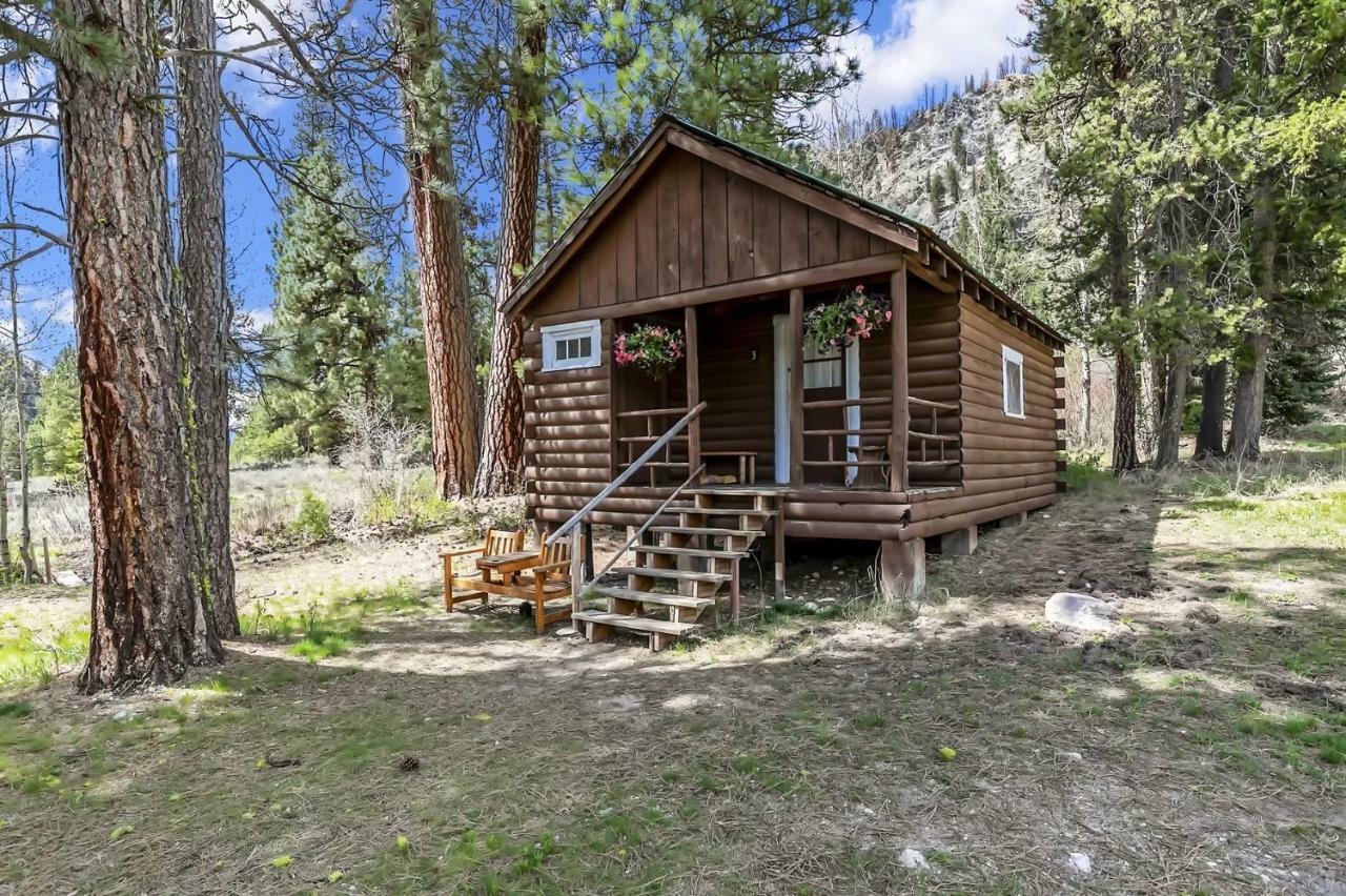 Sawtooth Lodge Stanley Екстер'єр фото