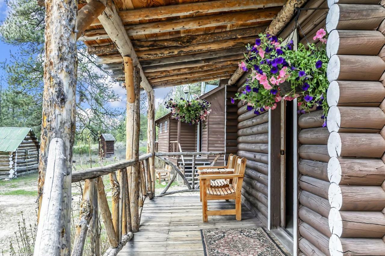Sawtooth Lodge Stanley Екстер'єр фото