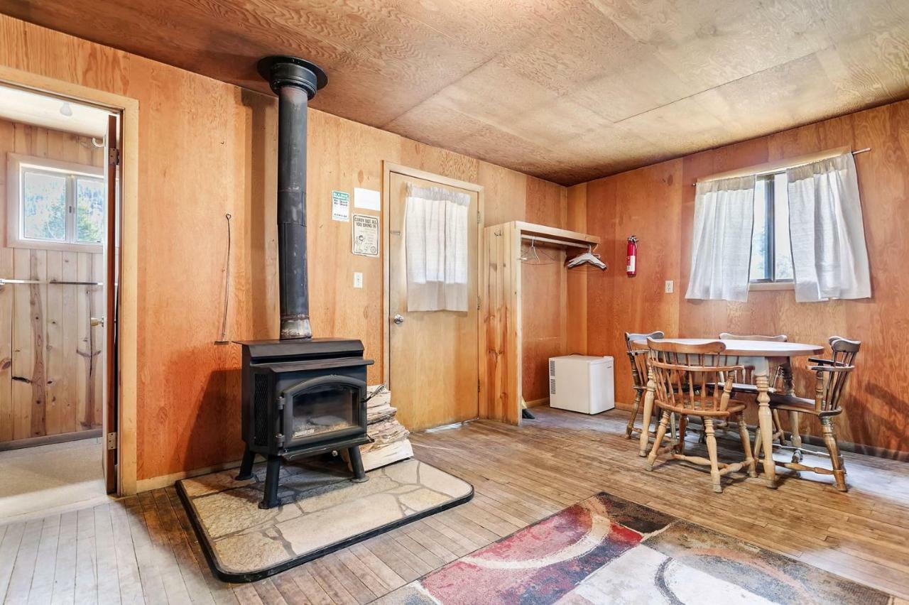 Sawtooth Lodge Stanley Екстер'єр фото