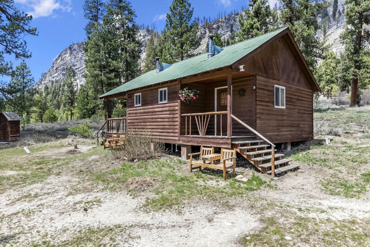 Sawtooth Lodge Stanley Екстер'єр фото